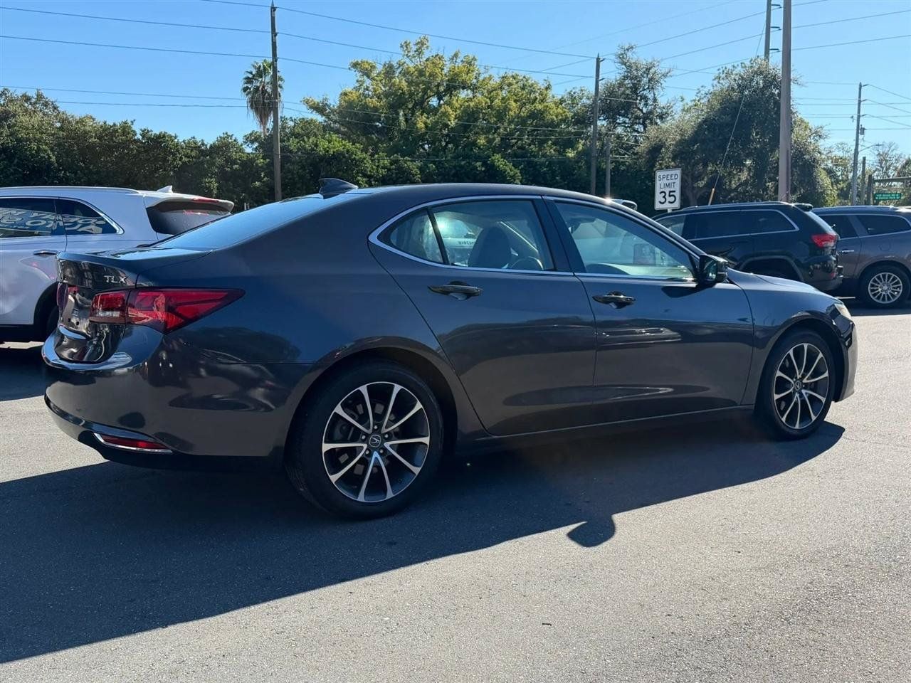Used 2016 Acura TLX w/ Technology Package FWD image 8