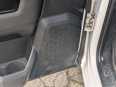 Used 2022 RAM 1500 Classic SLT w/ Protection Group image 13