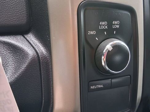 Used 2013 RAM 2500 Big Horn image 28