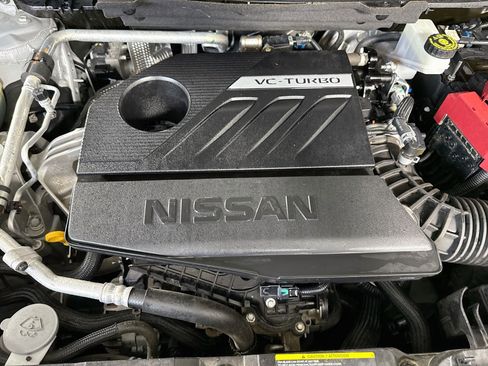 Used 2022 Nissan Rogue SV AWD/4WD image 39