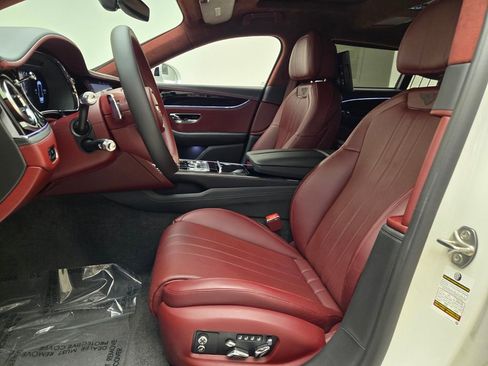 Certified 2023 Bentley Flying Spur V8 AWD/4WD image 16