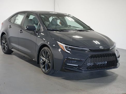 New 2026 Toyota Corolla SE FWD image 3