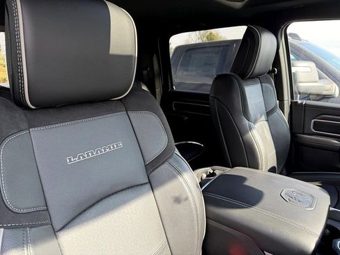 Used 2024 RAM 3500 Laramie w/ Night Edition image 10