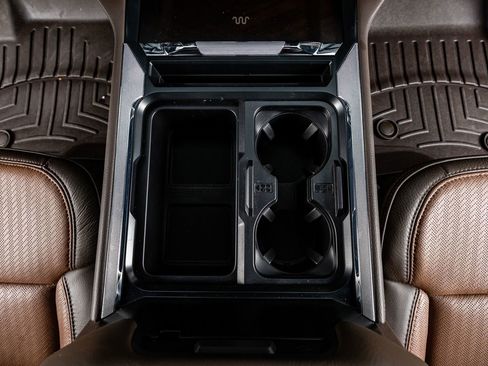 Used 2024 Ford F350 King Ranch w/ Chrome Package image 28