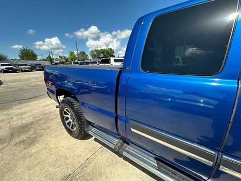 Used 2003 Chevrolet Silverado 1500 LS w/ Off-Road Package AWD/4WD image 27