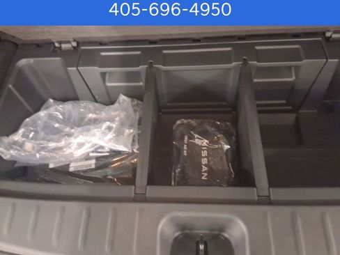 Used 2024 Nissan Pathfinder Platinum w/ Cargo Package image 18