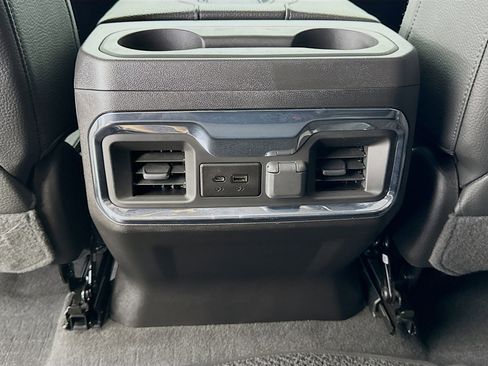 Used 2022 GMC Sierra 3500 Denali AWD/4WD image 27