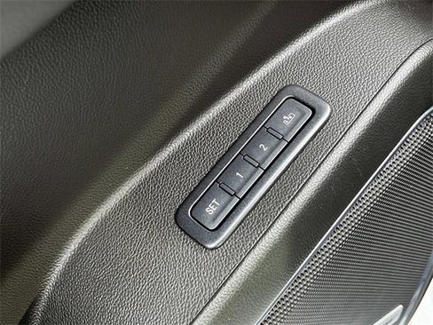 Used 2018 GMC Yukon XL Denali w/ Denali Ultimate Package image 35