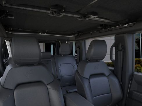 New 2025 Ford Bronco Badlands image 13