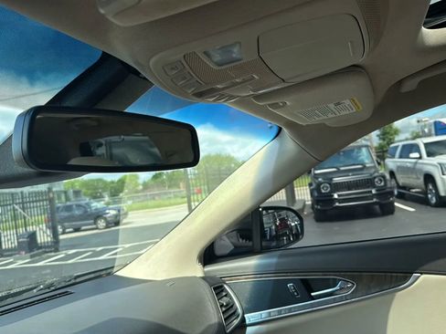 Used 2017 Lincoln MKX Select w/ Select Plus Package image 38