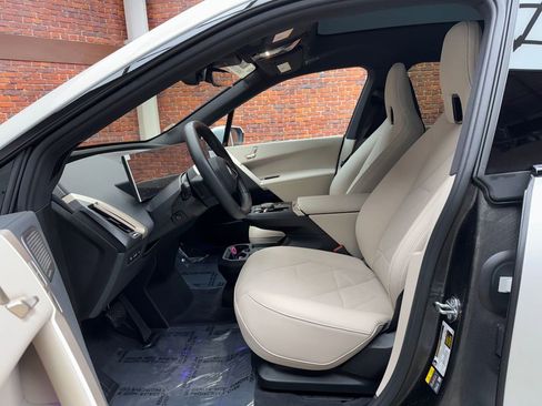 Used 2026 BMW iX xDrive45 image 23