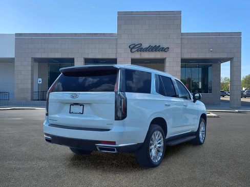 Used 2024 Cadillac Escalade Premium Luxury w/ LPO, Floor Liner Package AWD/4WD image 5