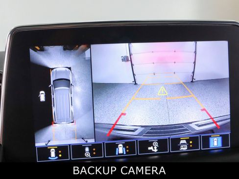 Used 2021 Chevrolet Suburban Premier w/ Premium Package image 20