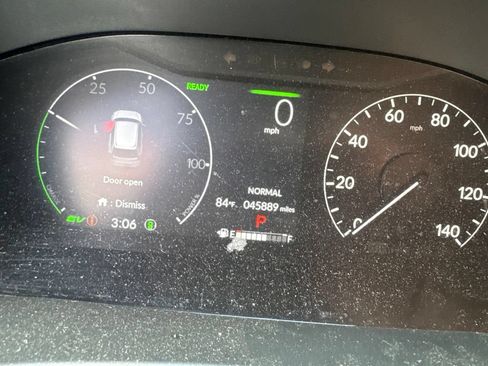 Used 2023 Honda CR-V Sport image 6
