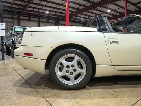 Used 1993 Nissan 300ZX Base 2dr Convertible image 9