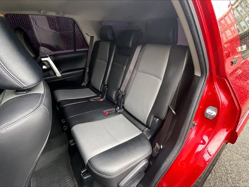 Used 2021 Toyota 4Runner SR5 Premium image 24