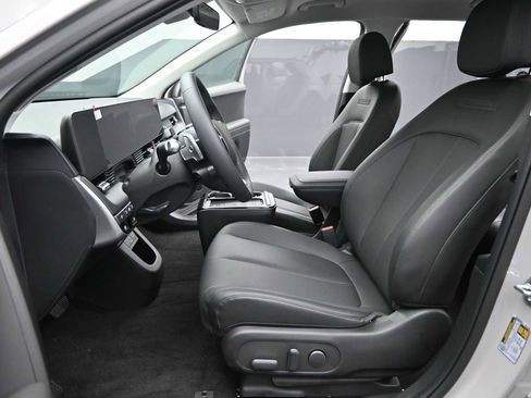 New 2025 Hyundai Ioniq 5 SEL image 15