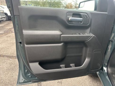 New 2026 Chevrolet Silverado 1500 Custom Trail Boss w/ LPO, Dark Essentials Package image 11