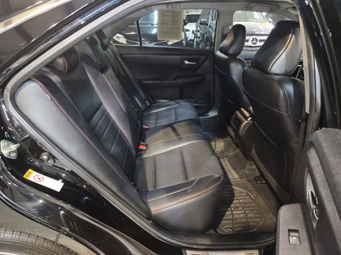 Used 2016 Toyota Camry SE w/ Protection Package (Q2) FWD image 25