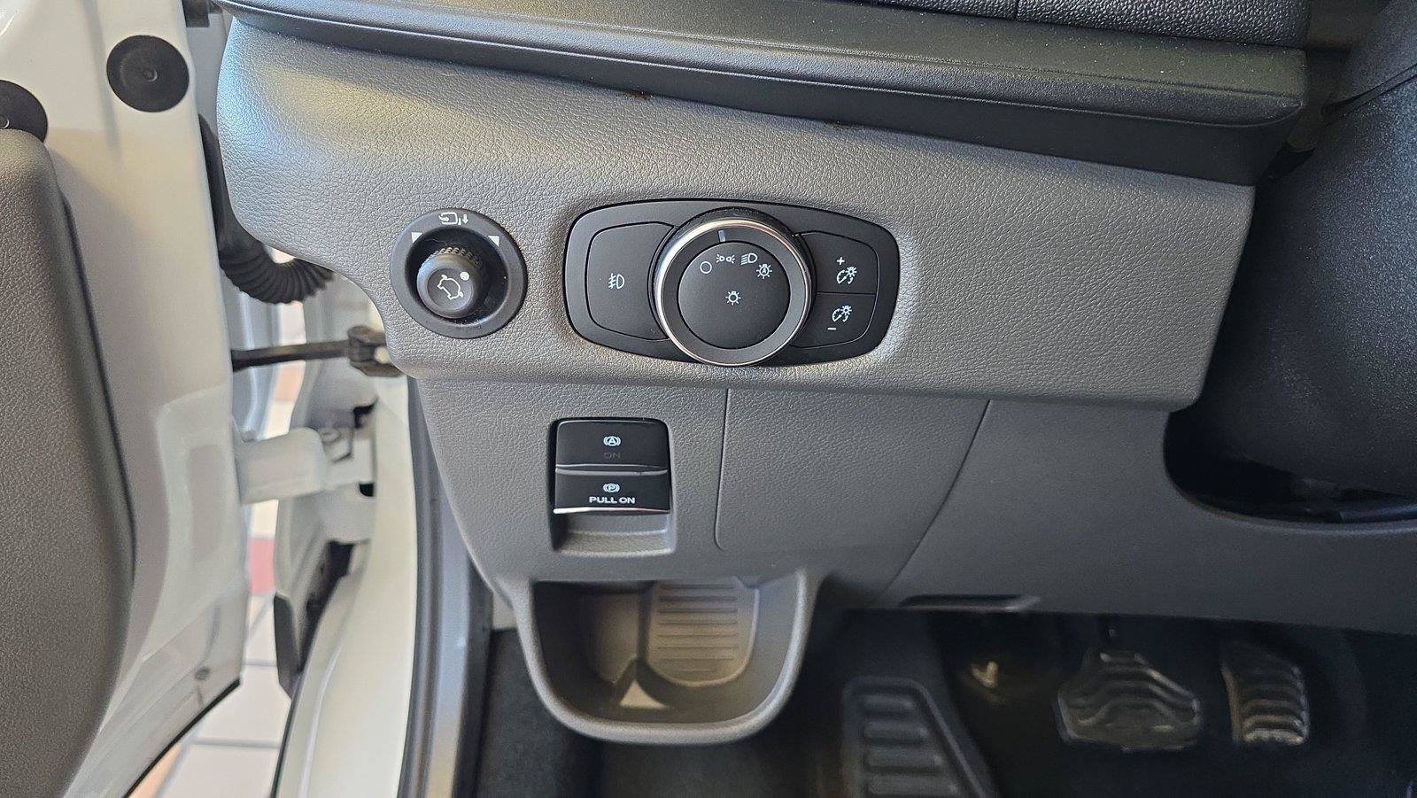 Used 2025 Ford Transit 350 XLT RWD image 27