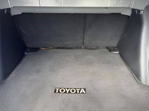 Used 2020 Toyota Yaris L FWD image 15