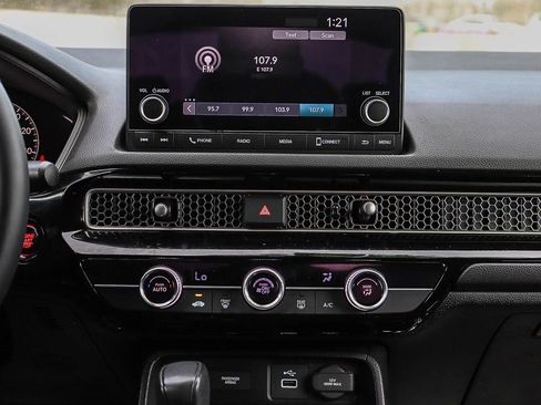 Used 2024 Honda Civic Sport image 14