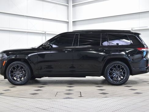 Used 2025 Jeep Grand Cherokee L Summit image 4