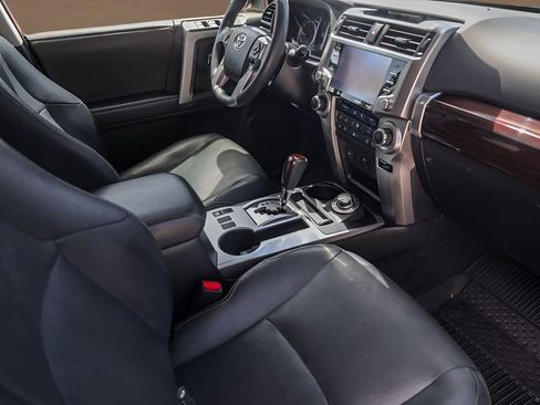 Used 2021 Toyota 4Runner Limited AWD/4WD image 30