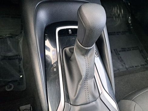 Used 2023 Toyota Corolla LE image 21