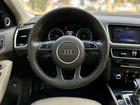 Used 2017 Audi Q5 2.0T Premium Plus w/ Technology Package AWD/4WD image 9