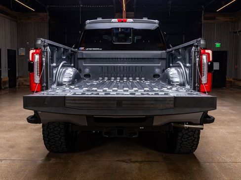 Used 2026 Ford F250 Platinum AWD/4WD image 9