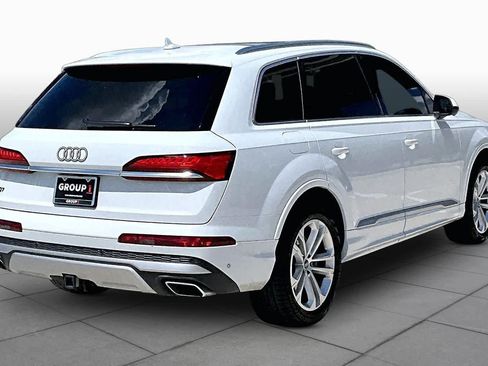 Used 2025 Audi Q7 2.0T Premium w/ Convenience Package AWD/4WD image 12