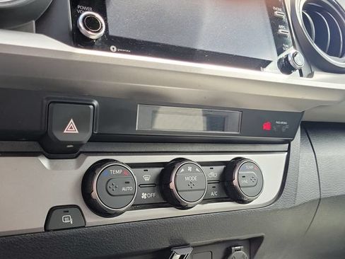 Used 2021 Toyota Tacoma SR5 RWD image 25