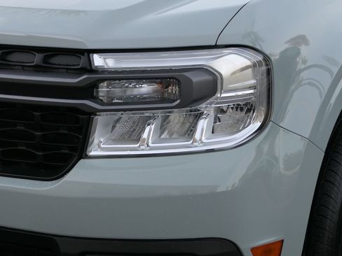 Used 2022 Ford Maverick XLT image 10