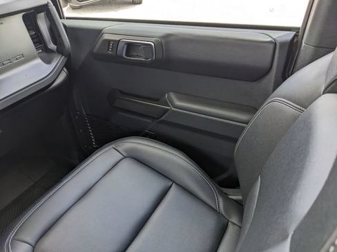 Certified 2025 Ford Bronco Badlands w/ Sasquatch Package AWD/4WD image 16