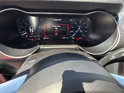 Used 2021 Ford Mustang GT Premium w/ Equipment Group 401A RWD image 25