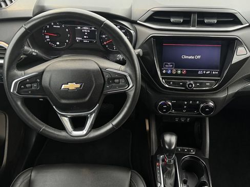 Used 2021 Chevrolet TrailBlazer ACTIV w/ Convenience Package FWD image 12
