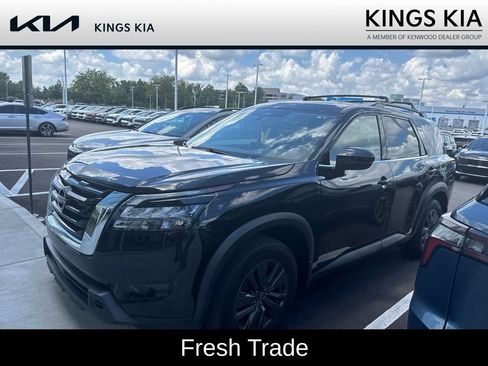 Used 2024 Nissan Pathfinder SV w/ SV Premium Package AWD/4WD image 1