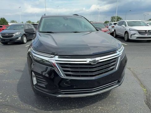 Used 2023 Chevrolet Equinox LT AWD/4WD image 3
