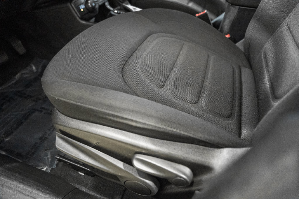 Certified 2018 Jeep Renegade Latitude AWD/4WD image 32