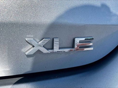 Used 2023 Toyota Highlander XLE FWD image 23