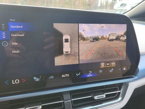 New 2026 Chevrolet Equinox EV LT image 12