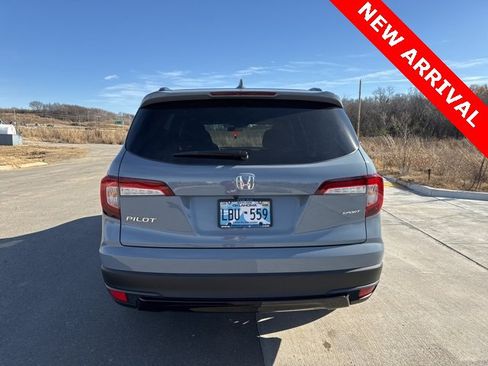 Used 2022 Honda Pilot Sport image 4