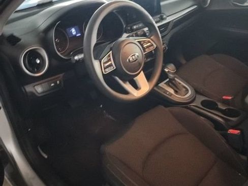 Used 2020 Kia Forte LXS FWD image 6