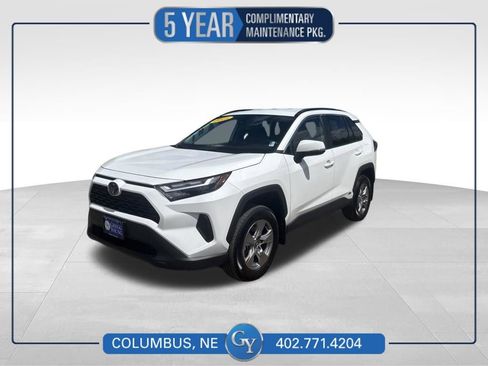 Used 2025 Toyota RAV4 XLE AWD/4WD image 1
