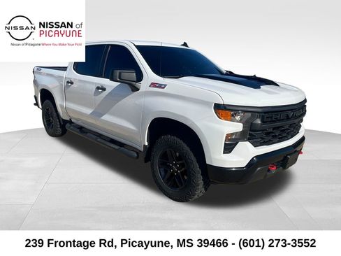 Used 2022 Chevrolet Silverado 1500 Custom Trail Boss image 9