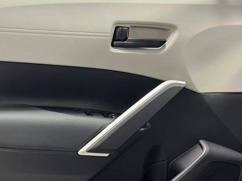 New 2026 Toyota Corolla Cross L image 35