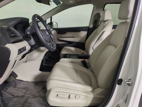 Certified 2025 Honda Odyssey EX-L image 13