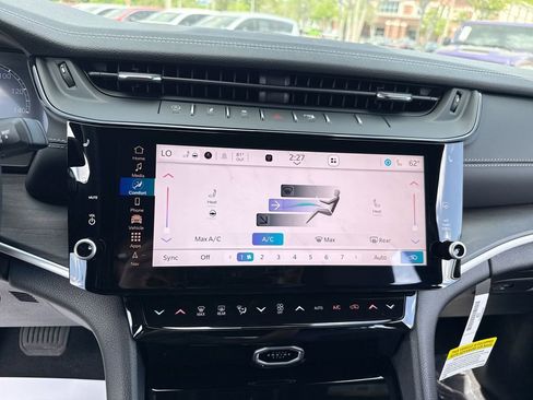 New 2026 Jeep Grand Cherokee Altitude image 22