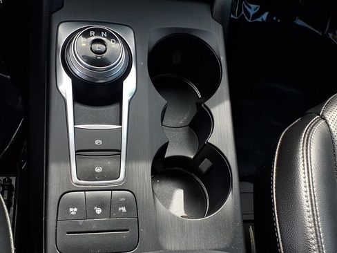 Used 2021 Ford Escape Titanium AWD/4WD image 15
